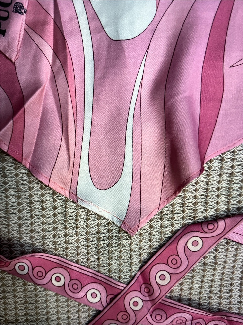 Emilio Pucci Pink & Cream Abstract Halter Tank - Picture 4 of 9